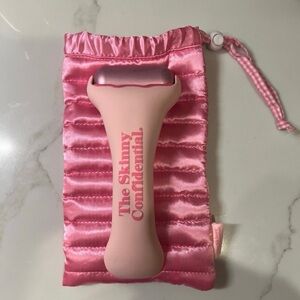The Skinny Confidential Pink Skincare Tool